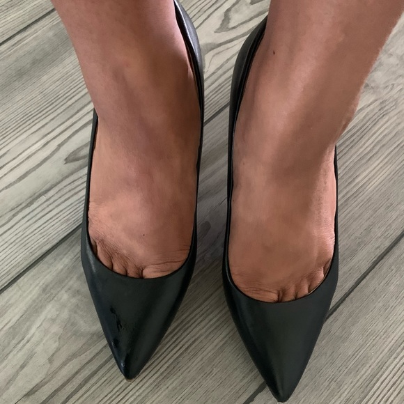 Diane Von Furstenberg Black Ines Heels - Picture 6 of 8